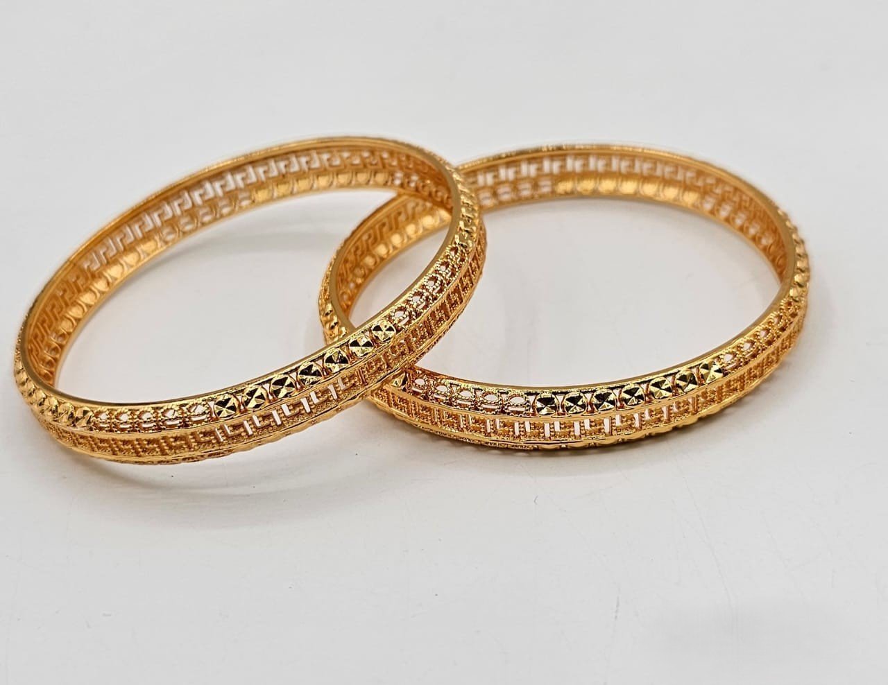 Minimal Crystal kara - G2D-AJ-MJ-0140