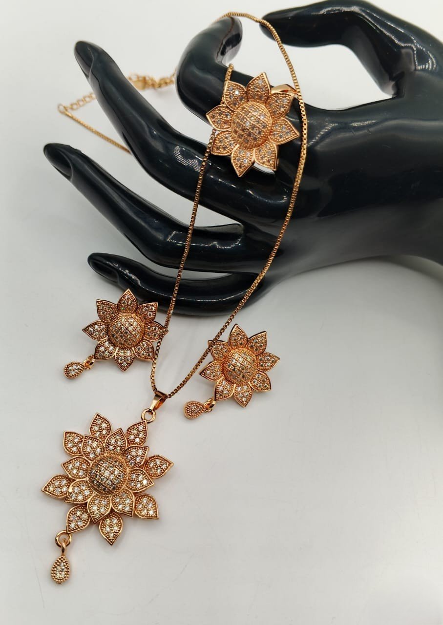 Stylish Rose Gold necklace - G2D-AJ-MJ-0216