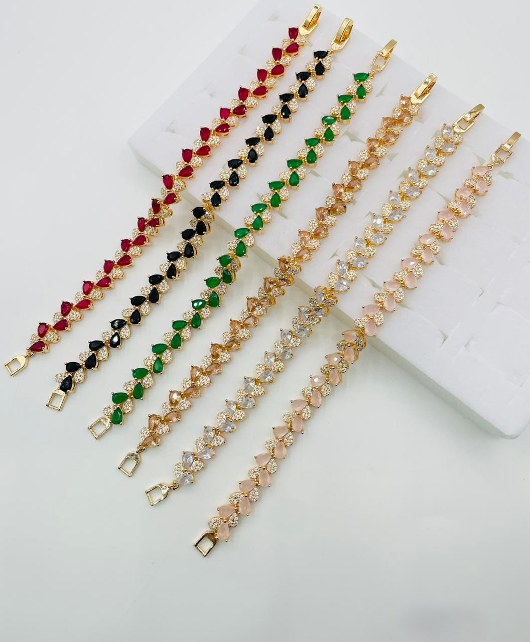 Radiant Beaded baracelet - G2D-AJ-MJ-0378