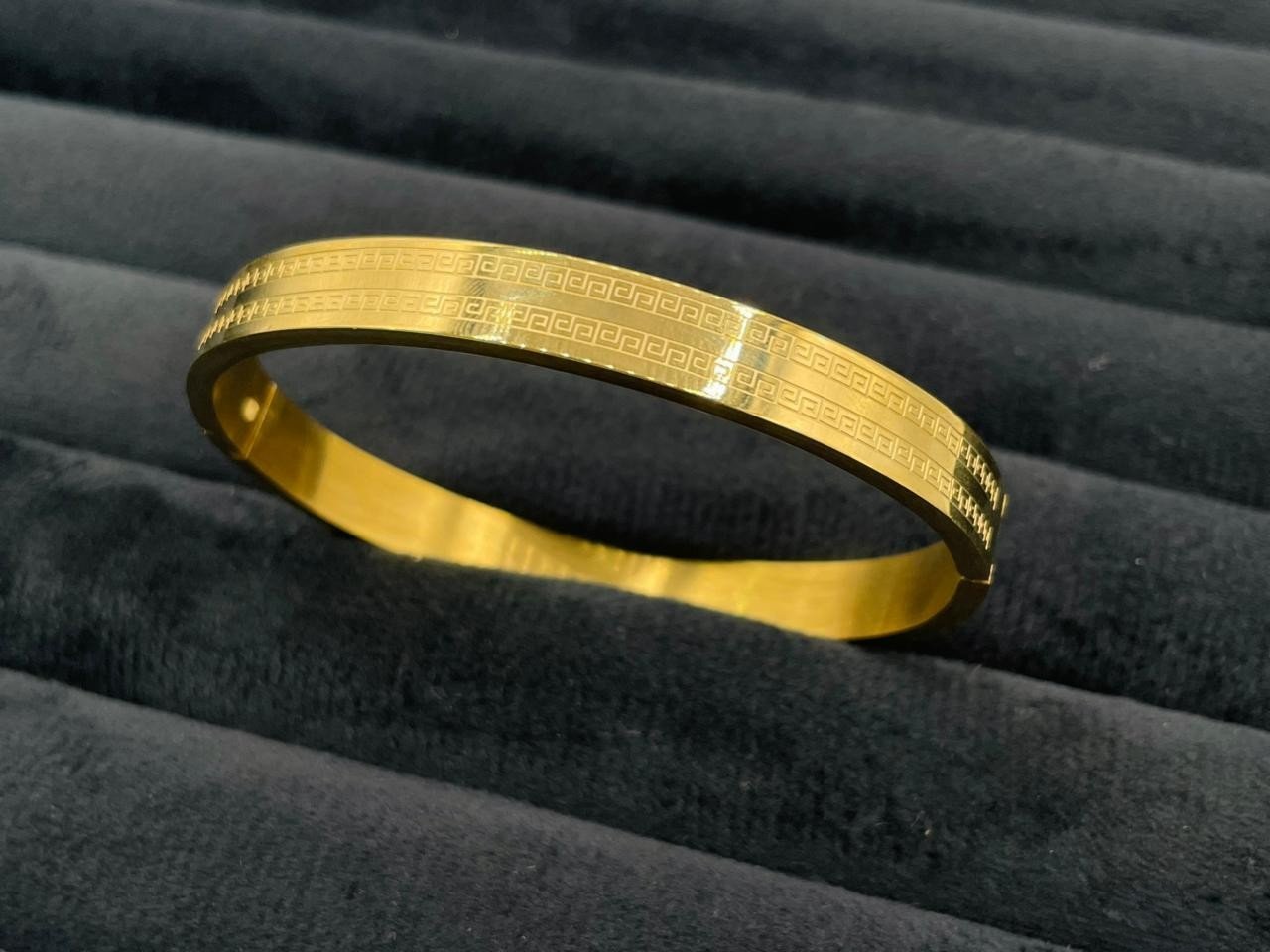 Stylish Metal kara - G2D-AJ-MJ-0420