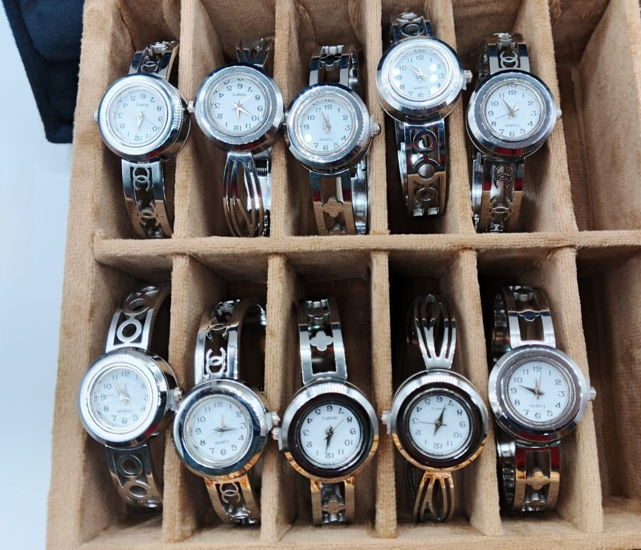 Modern Cubic Zirconia Ear watch - G2D-AJ-MJ-0520