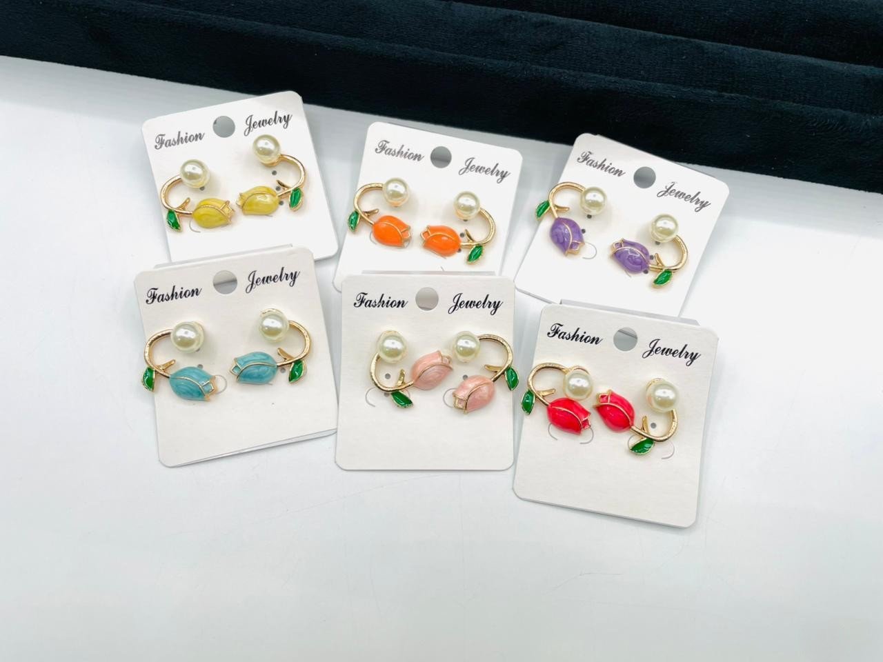 Timeless Crystal Ear tops - G2D-AJ-MJ-0569