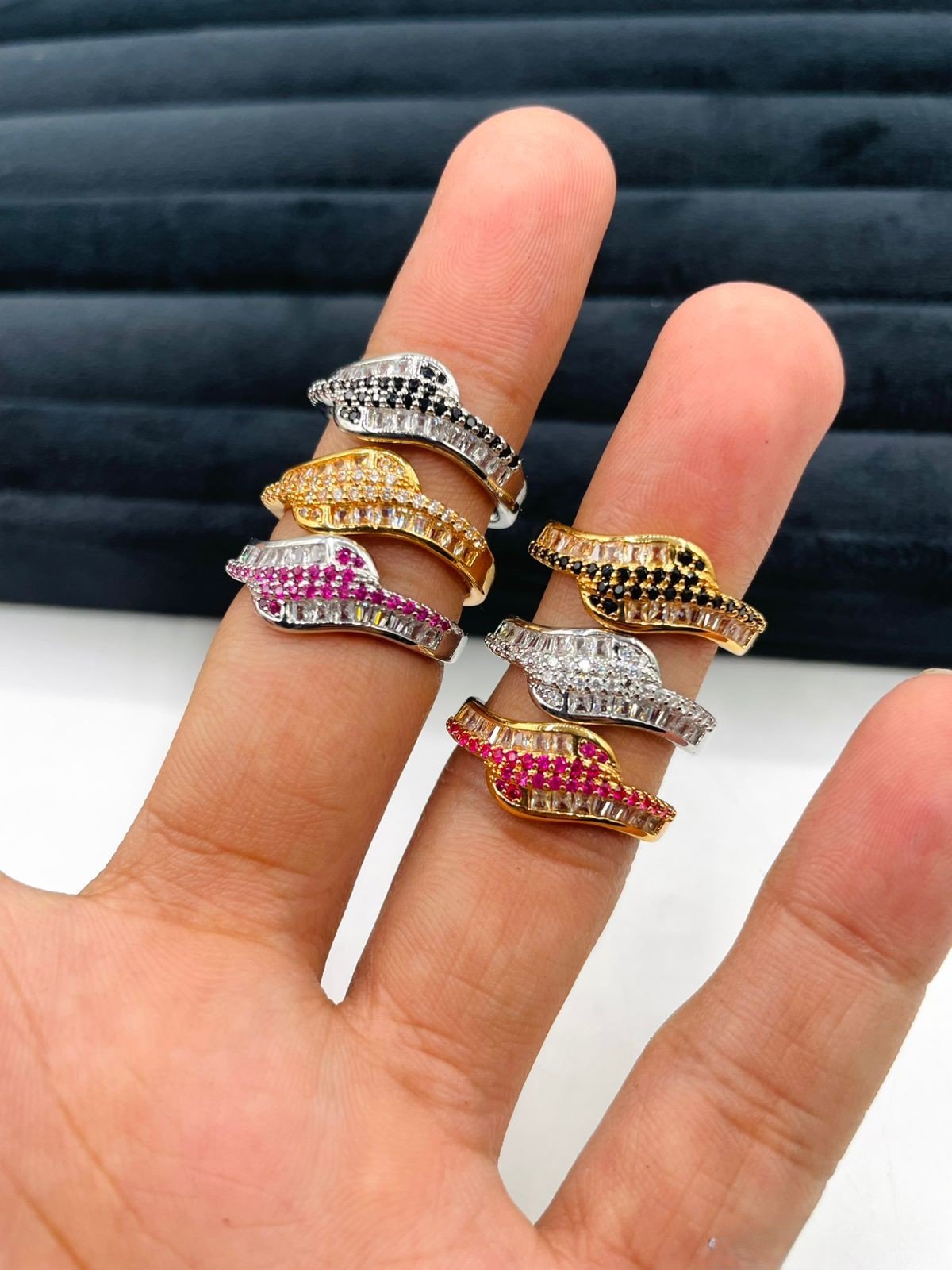 Unique Enamel Ear ring - G2D-AJ-MJ-0719